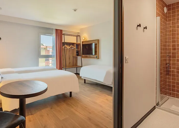 Kyriad Dax - Paul Les Dax Отель Сент-Пол-ле-Дакс