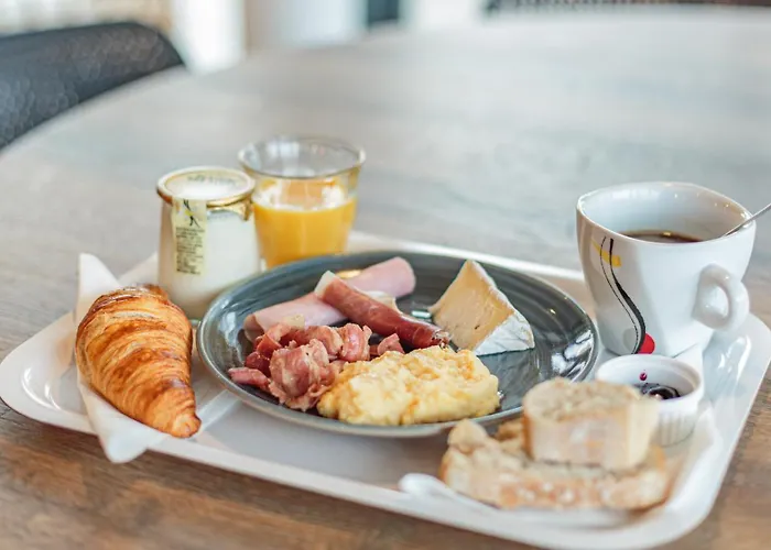 Отель Kyriad Dax - Paul Les Dax